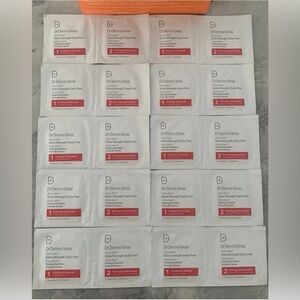 - x10 Dr Dennis Gross Extra Strength Daily Peel